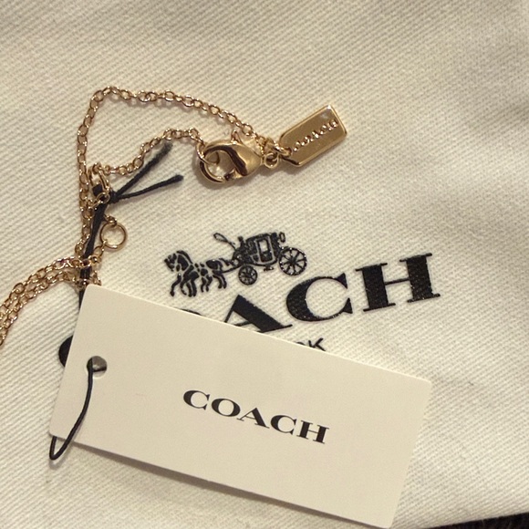 COACH
Necklace with Heart-Shaped Pendant - Gold - Picture 6 of 6